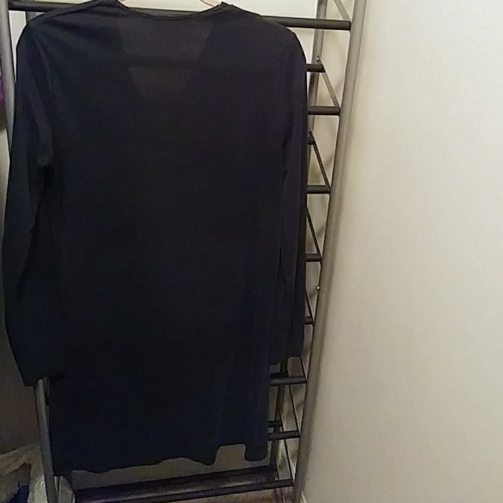 Top - Picture 2 of 2